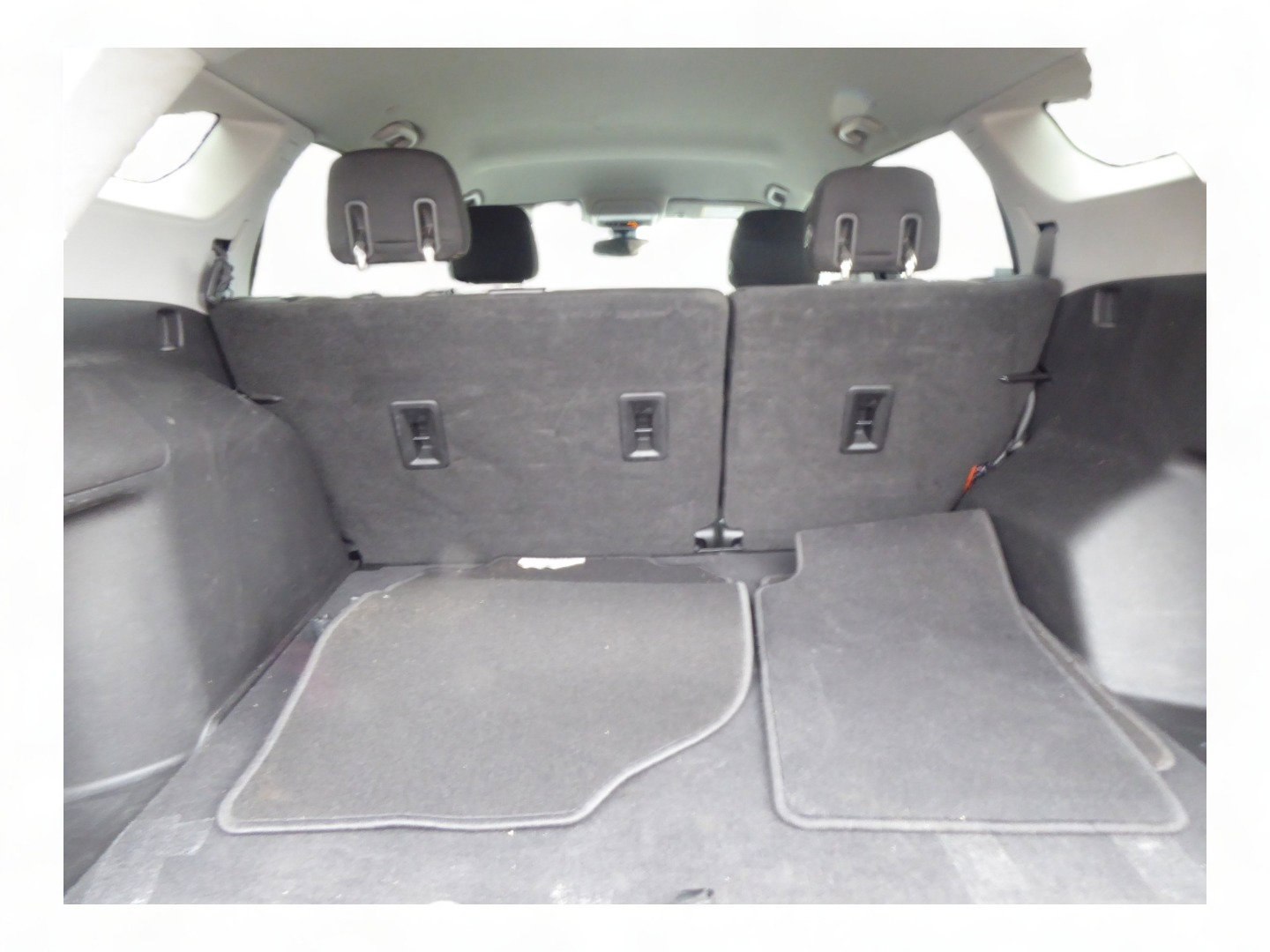 Used 2020 GMC Terrain SLE image 19