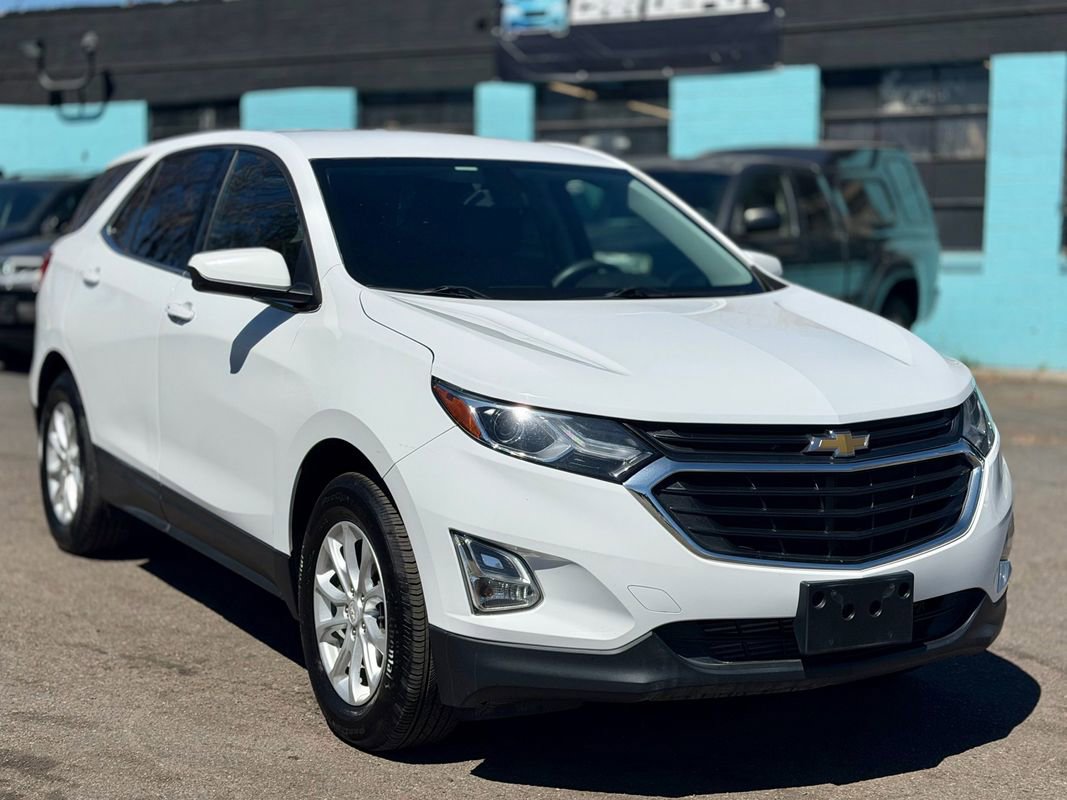 Used 2018 Chevrolet Equinox LT AWD/4WD image 1