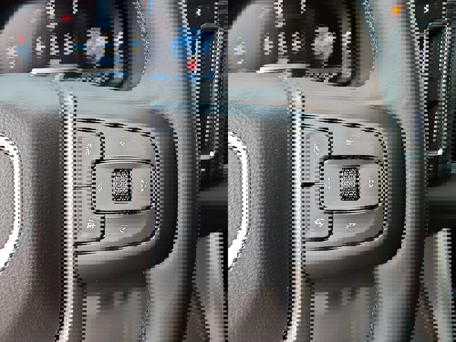 Used 2024 GMC Yukon XL Denali w/ Max Trailering Package image 17