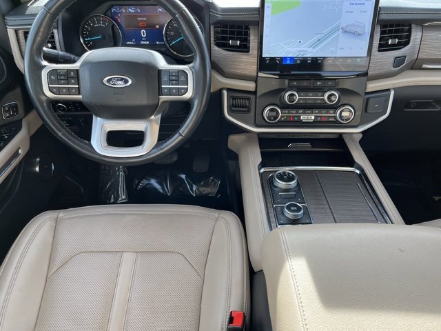 Used 2024 Ford Expedition Limited image 17
