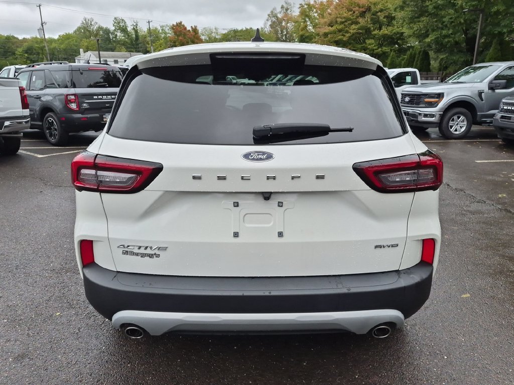 Certified 2023 Ford Escape Active AWD/4WD image 10