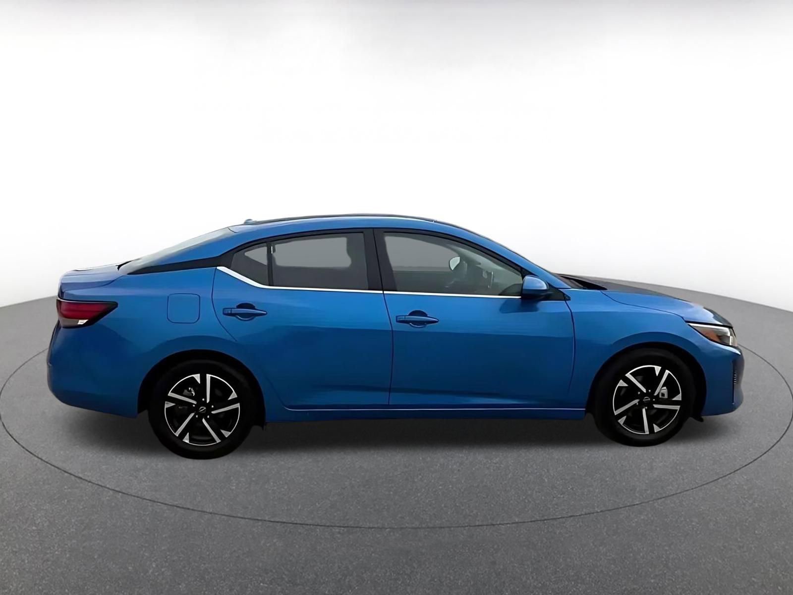 Used 2025 Nissan Sentra SV image 15