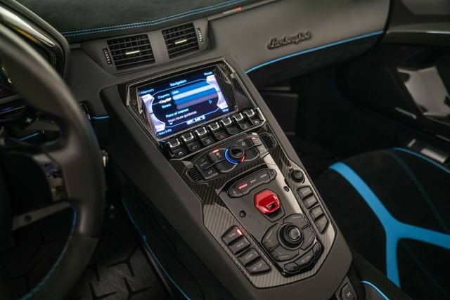 Used 2017 Lamborghini Aventador LP 750-4 Superveloce AWD/4WD image 19