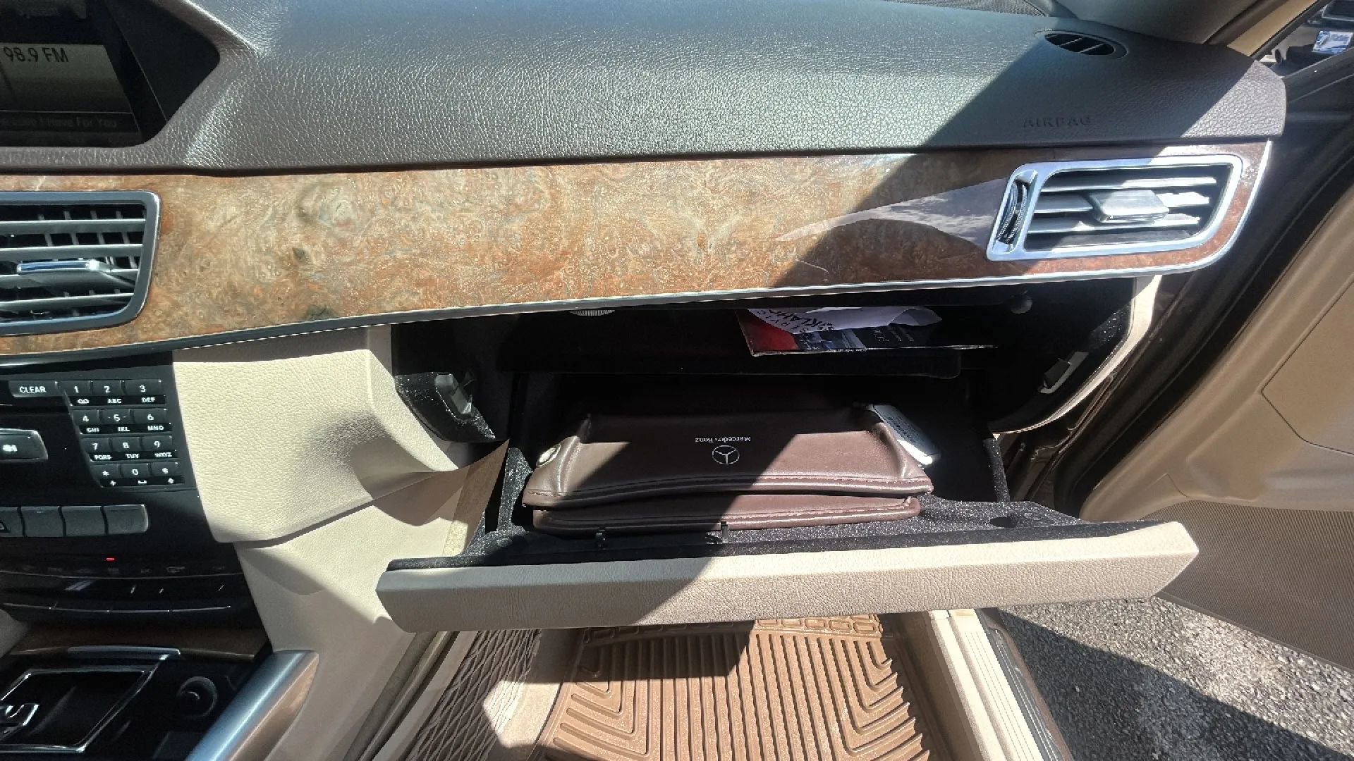 Used 2014 Mercedes-Benz E 350 Sedan image 42