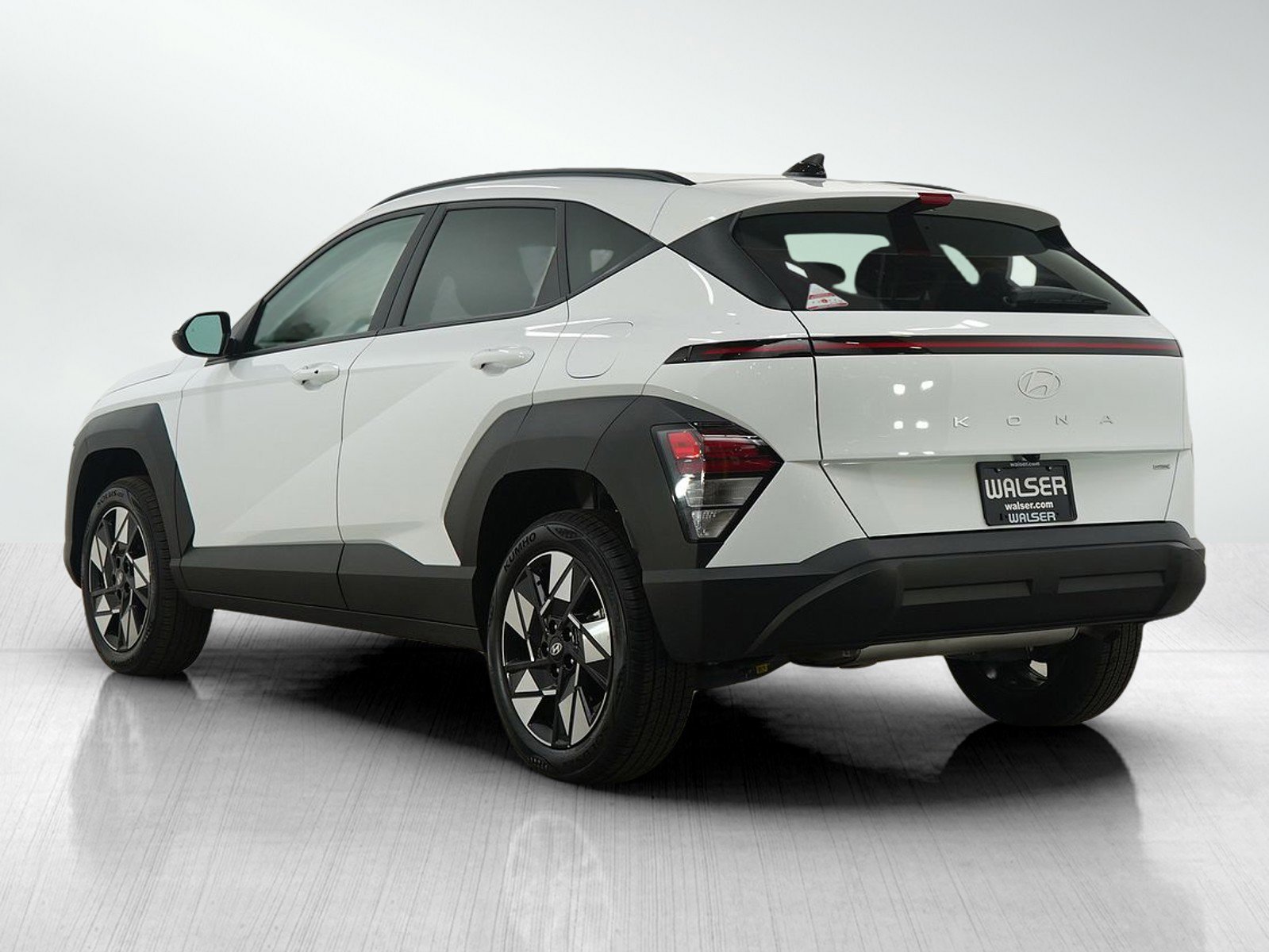 Used 2025 Hyundai Kona SEL image 5