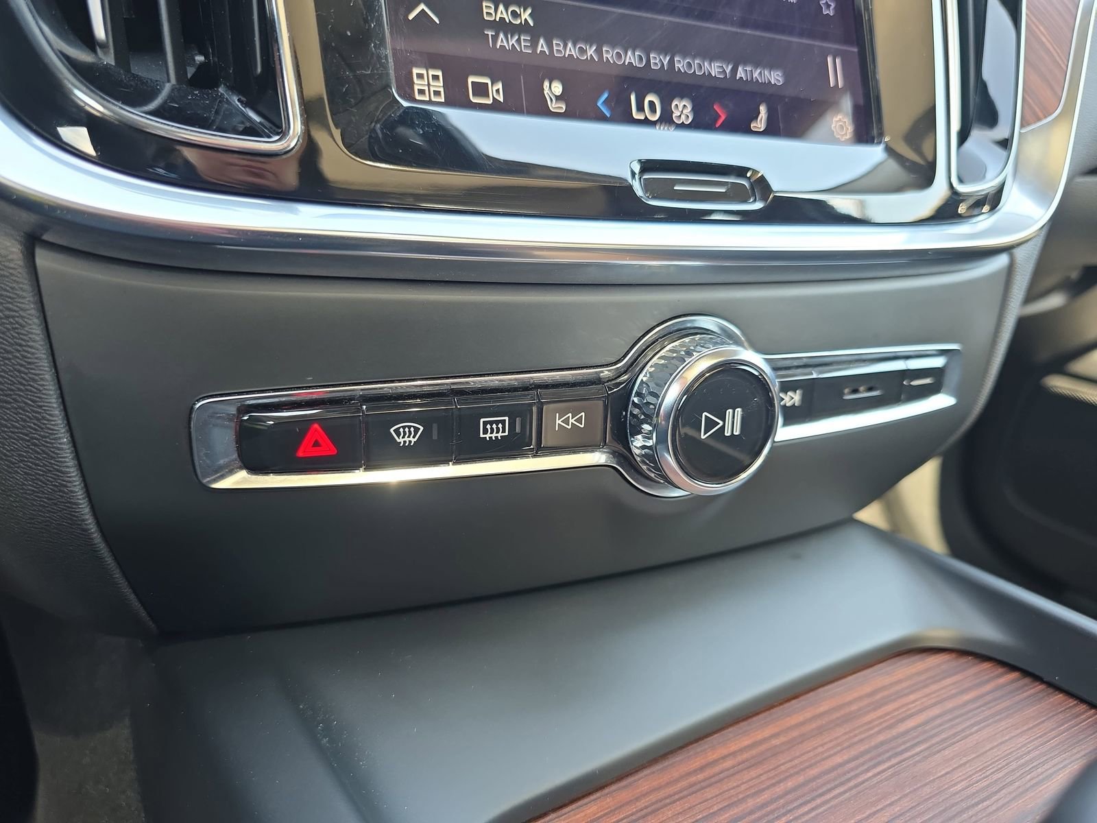 Used 2024 Volvo S60 B5 Plus image 23