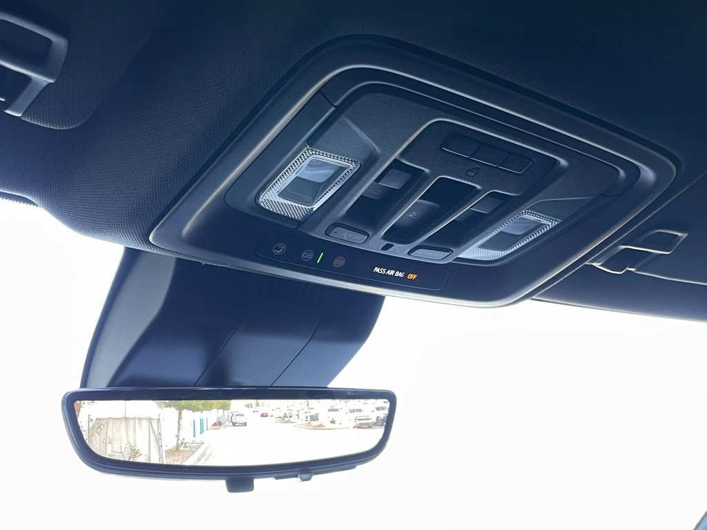 Used 2024 GMC Sierra 1500 AT4 w/ Technology Package image 22