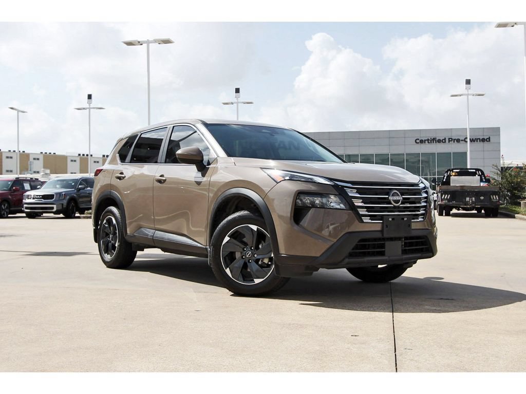 Used 2024 Nissan Rogue SV