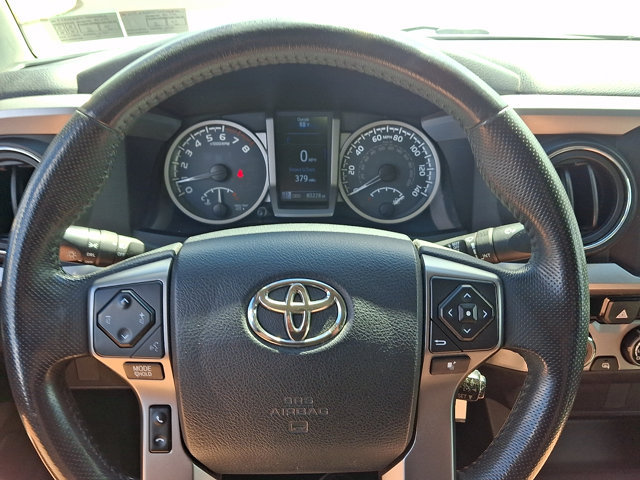 Used 2017 Toyota Tacoma SR5 AWD/4WD image 18