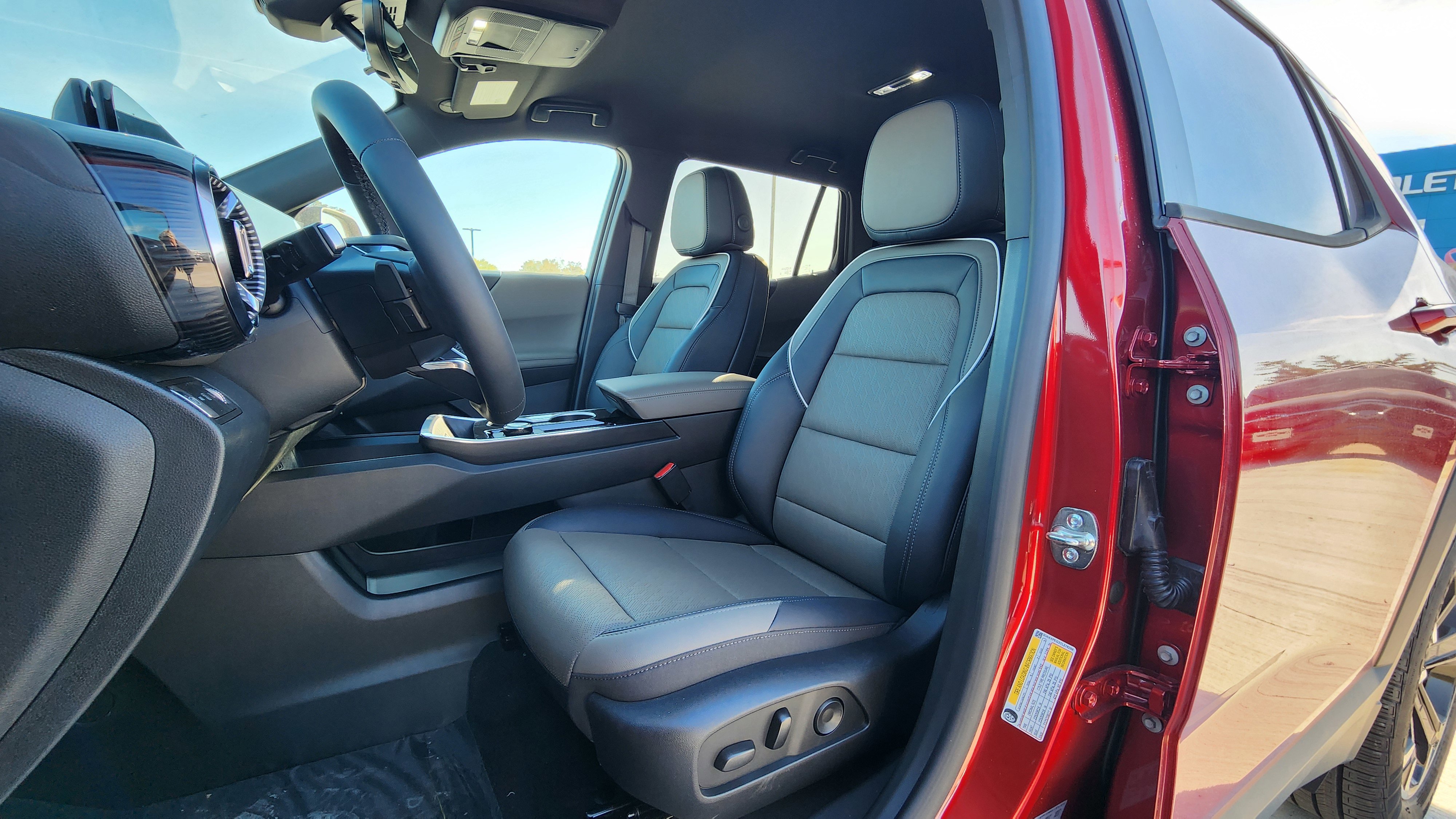 New 2026 Chevrolet Equinox LT w/ Convenience Package II image 10