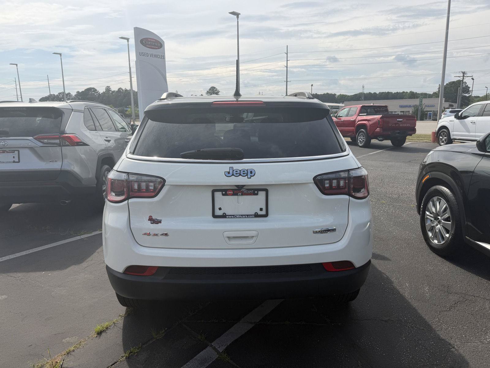Used 2020 Jeep Compass Latitude w/ Popular Equipment Group AWD/4WD image 6