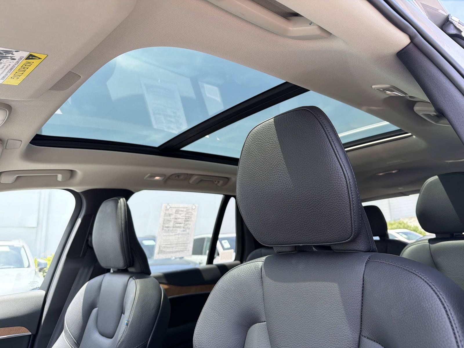 Certified 2024 Volvo XC90 B6 Plus AWD/4WD image 35
