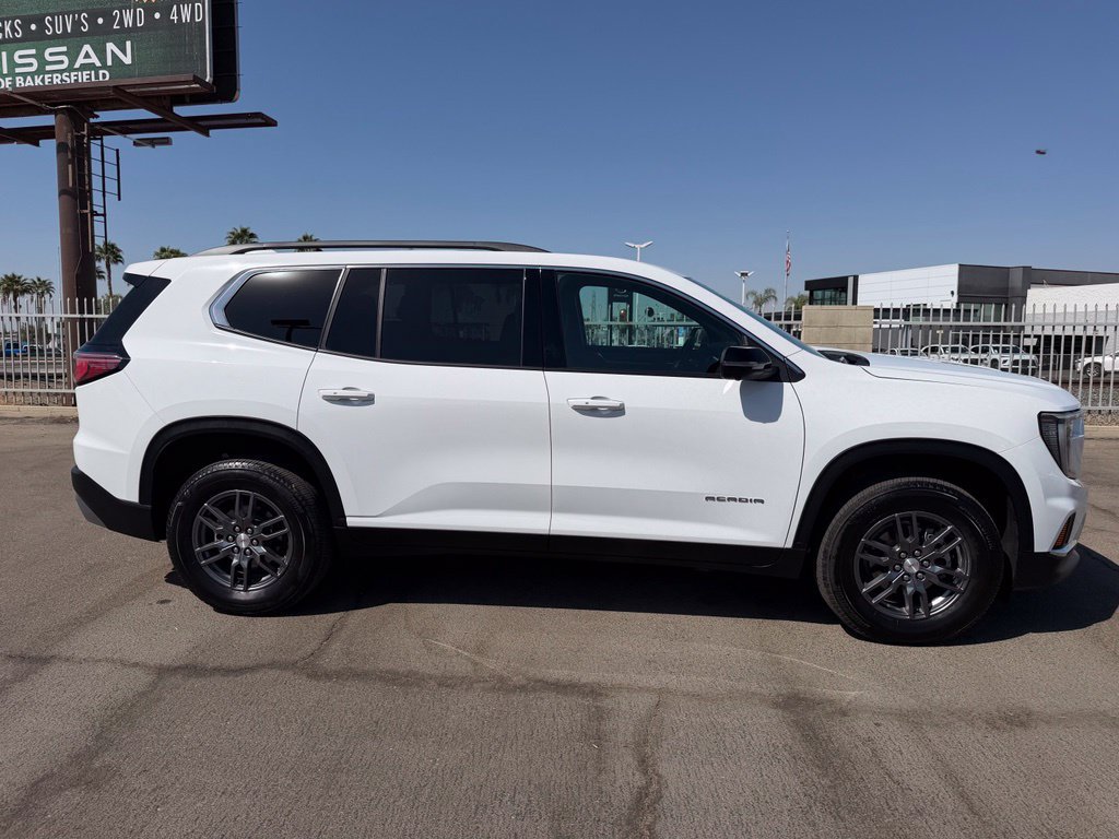 Used 2026 GMC Acadia Elevation FWD image 7
