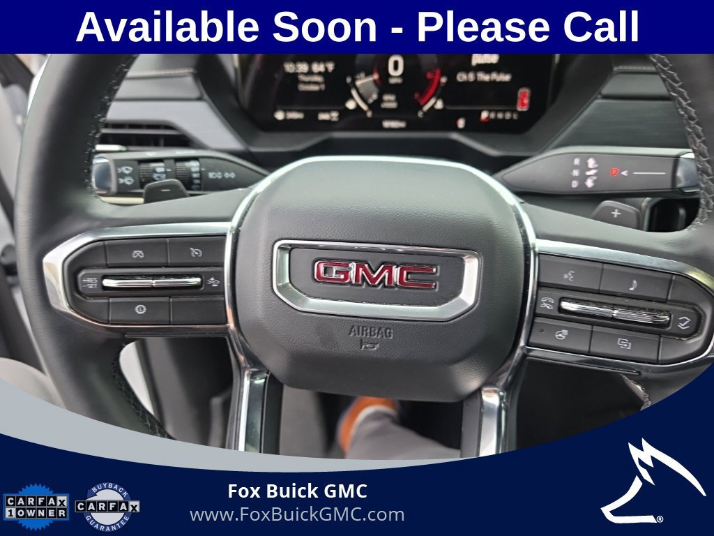 Used 2025 GMC Acadia Elevation w/ Elevation Premium Package AWD/4WD image 12