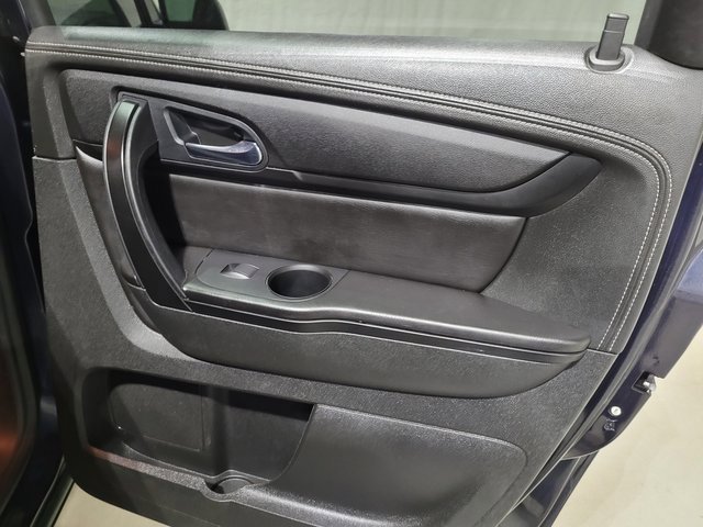 Used 2015 GMC Acadia SLE image 50