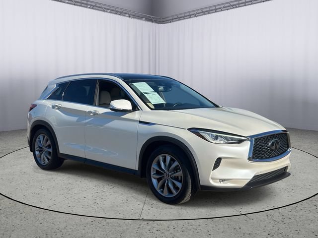 Certified 2019 INFINITI QX50 Essential w/ Premium Heat Package FWD image 5