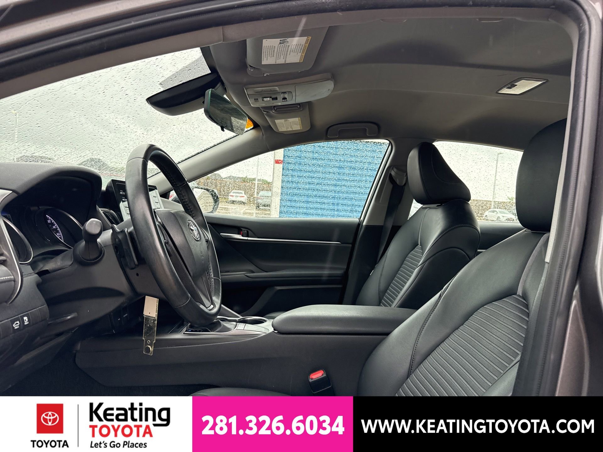 Used 2023 Toyota Camry SE FWD image 14