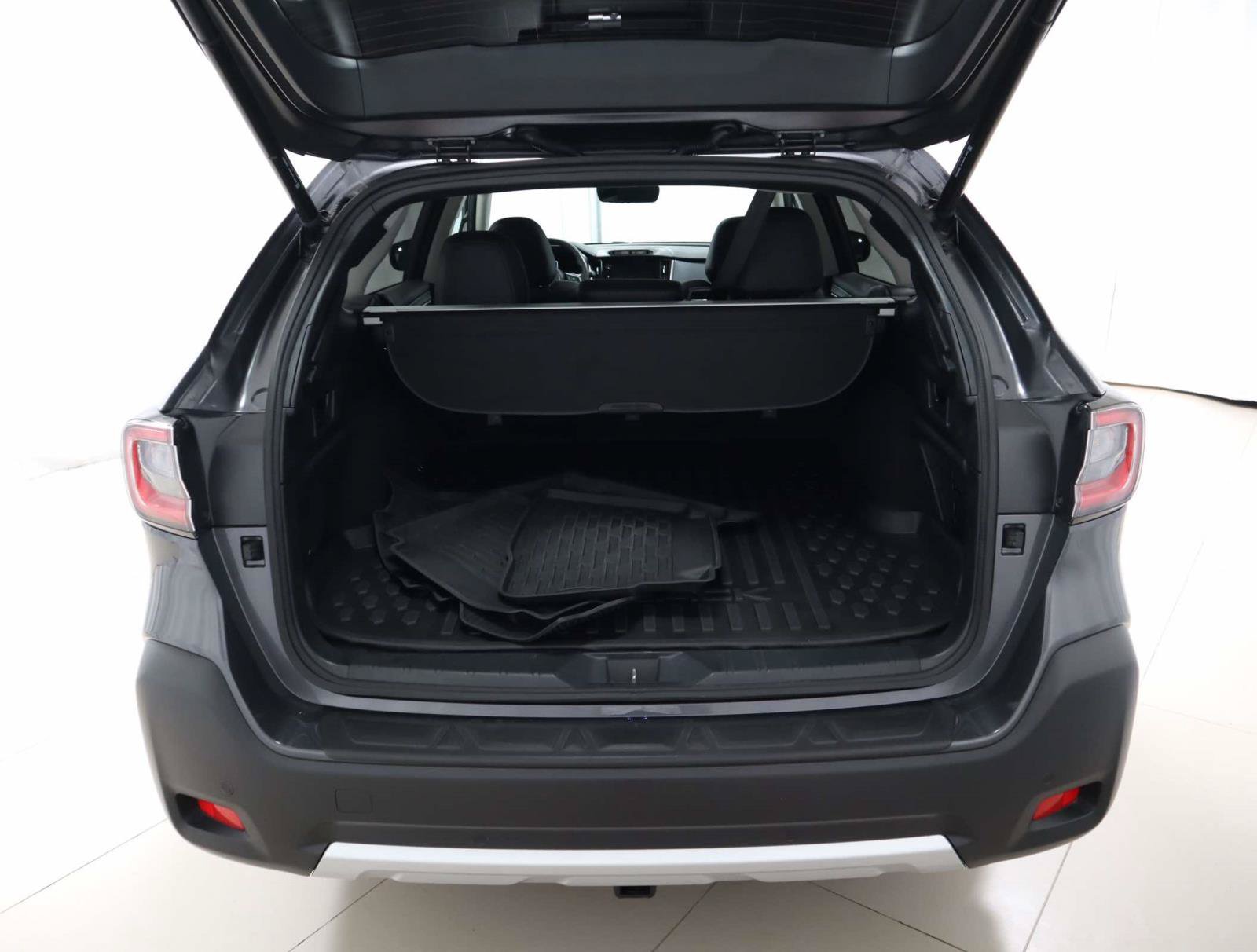 Used 2024 Subaru Outback Limited AWD/4WD image 10