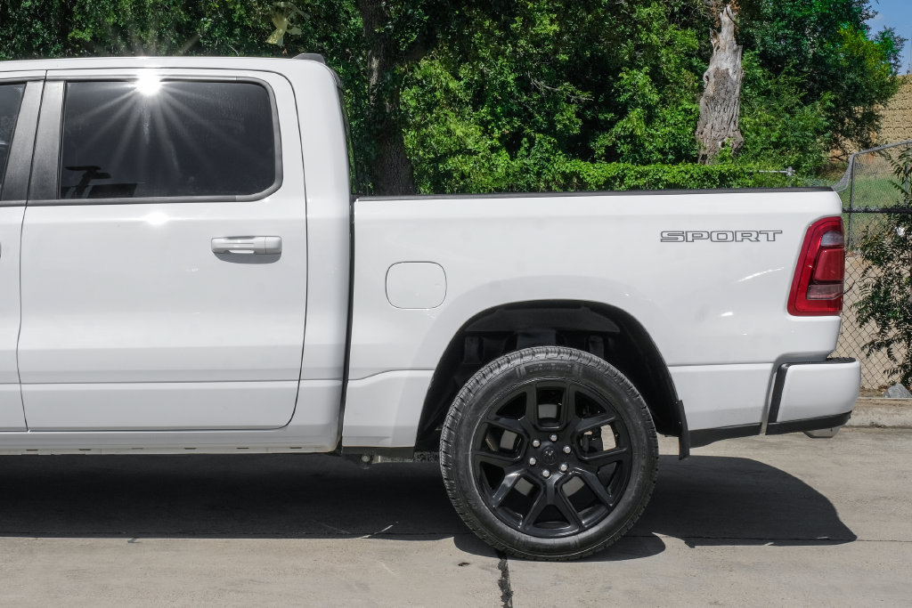 Used 2023 RAM 1500 Laramie AWD/4WD image 22