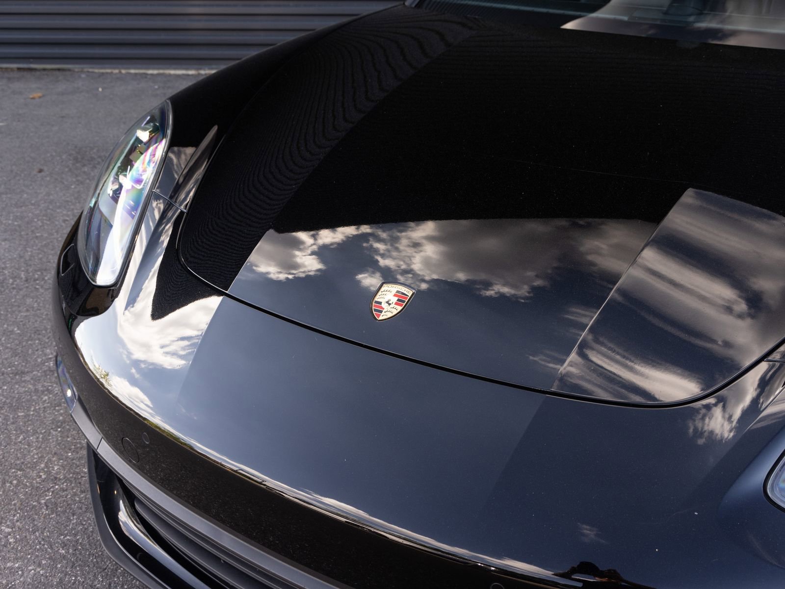 Used 2018 Porsche Panamera 4 image 10