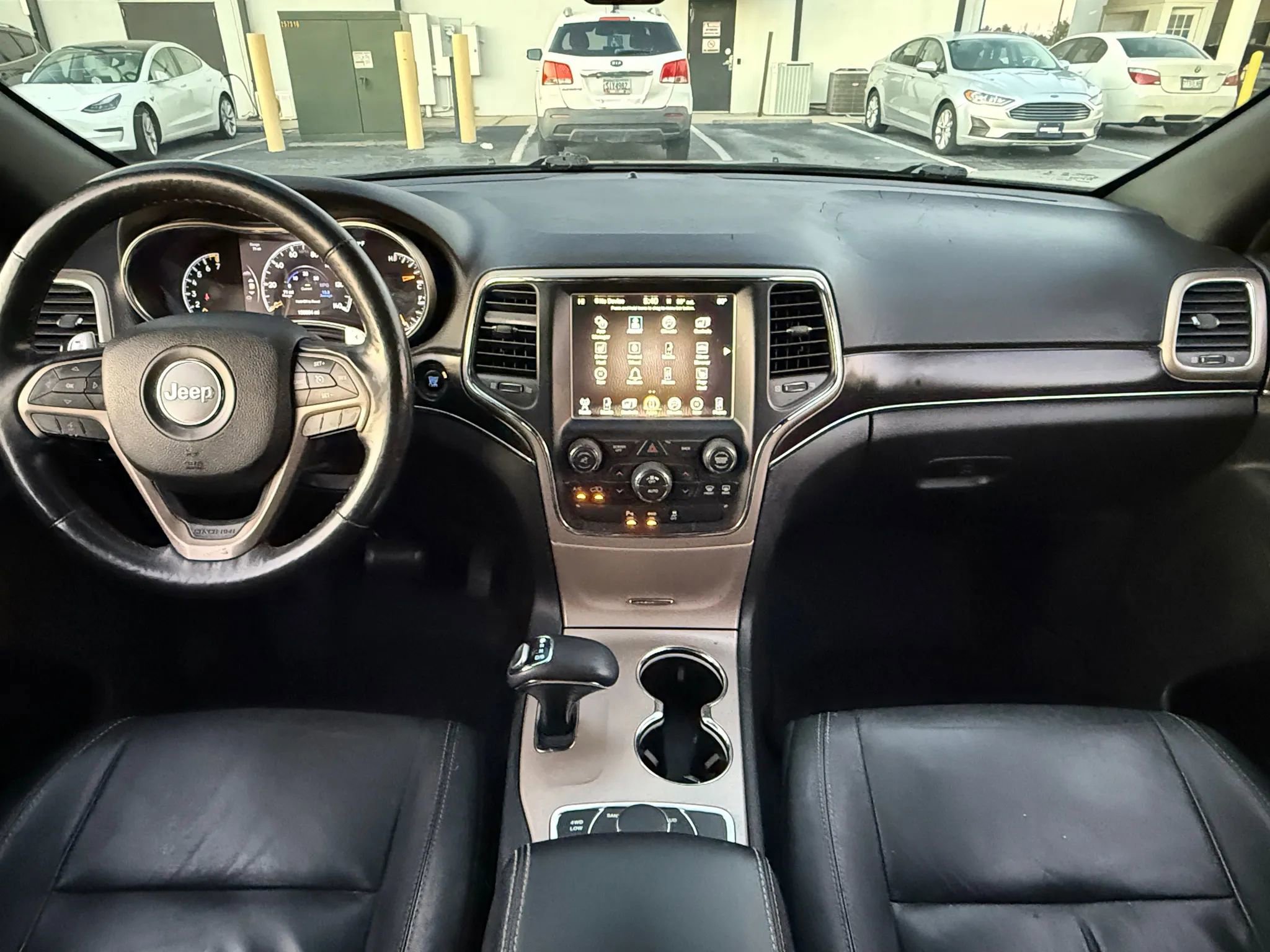 Used 2015 Jeep Grand Cherokee Limited image 3