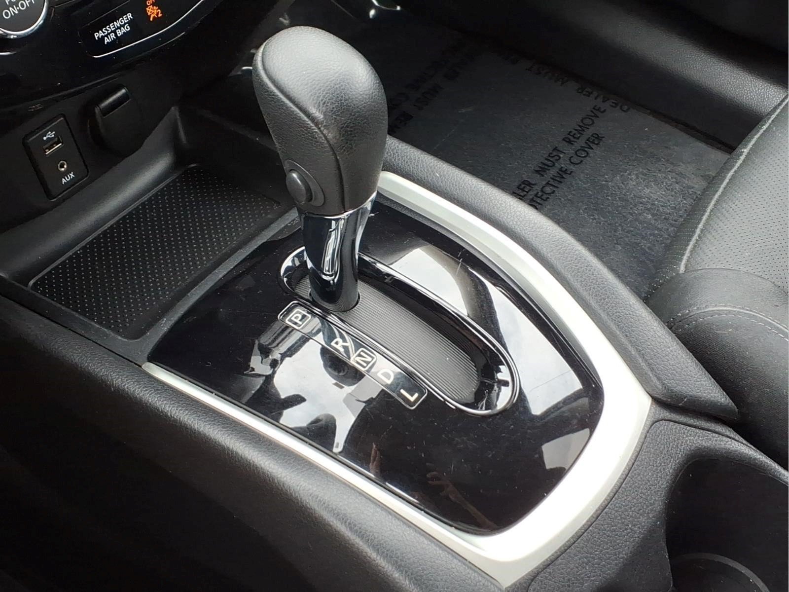 Used 2014 Nissan Rogue SL AWD/4WD image 16