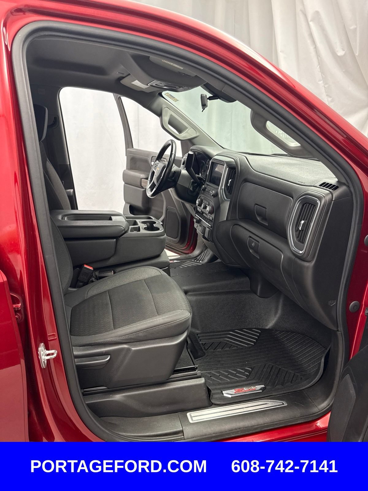 Used 2021 Chevrolet Silverado 1500 LT AWD/4WD image 24