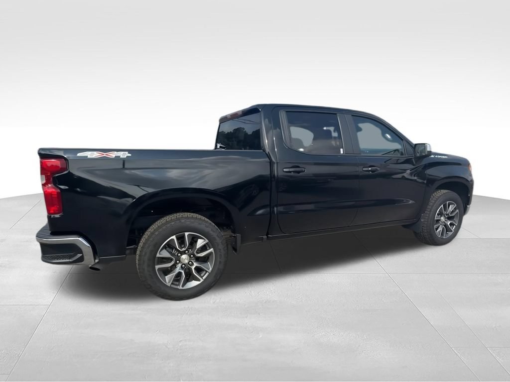 Used 2023 Chevrolet Silverado 1500 LT AWD/4WD image 9