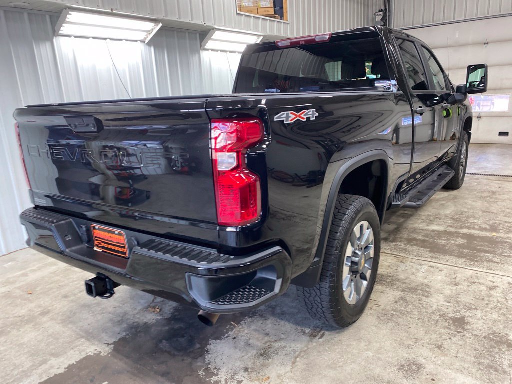 Used 2022 Chevrolet Silverado 2500 Custom w/ Custom Convenience Package AWD/4WD image 8