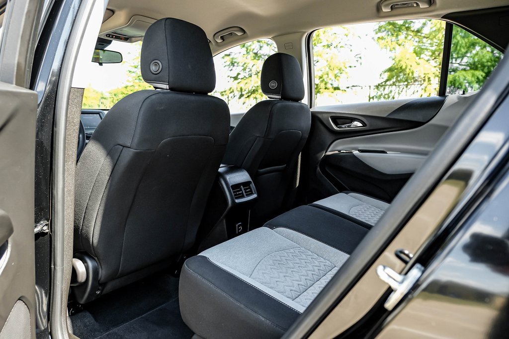 Used 2022 Chevrolet Equinox LS image 39