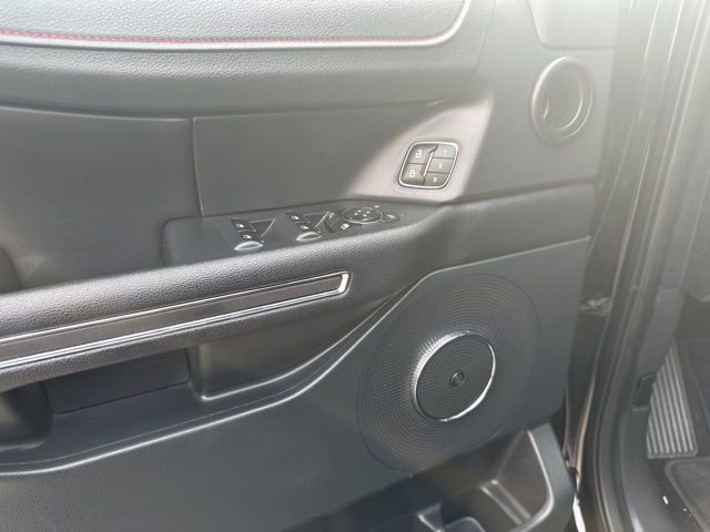 Used 2022 Ford Expedition Limited image 19