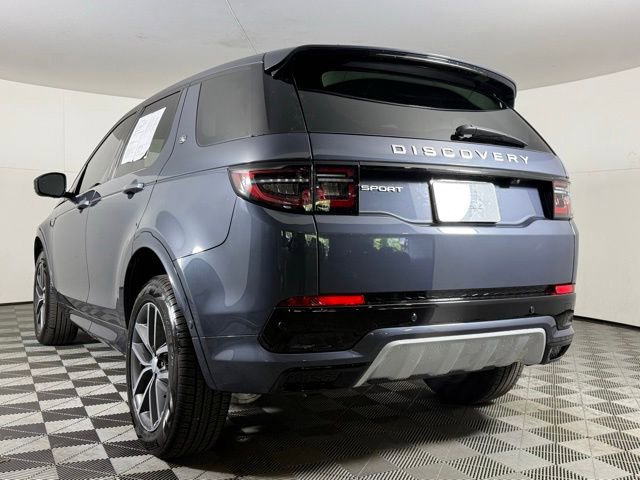 Used 2025 Land Rover Discovery Sport S image 4