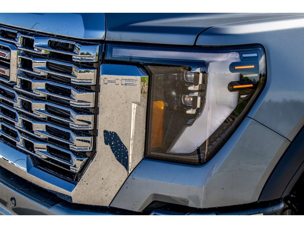 New 2026 GMC Sierra 3500 Denali w/ Denali Reserve Package image 8