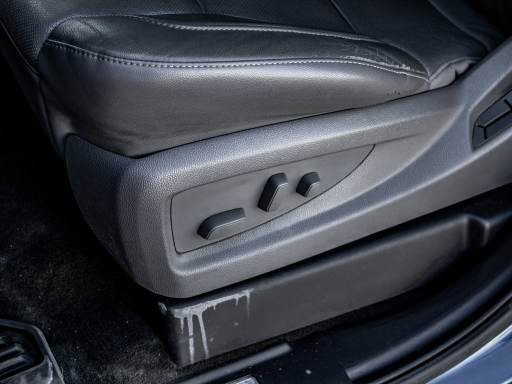 Used 2016 Chevrolet Silverado 1500 LTZ Z71 image 23