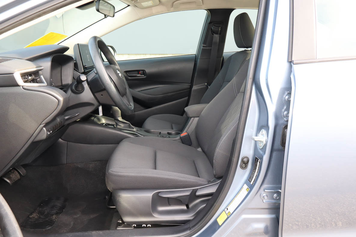 Used 2024 Toyota Corolla LE FWD image 7
