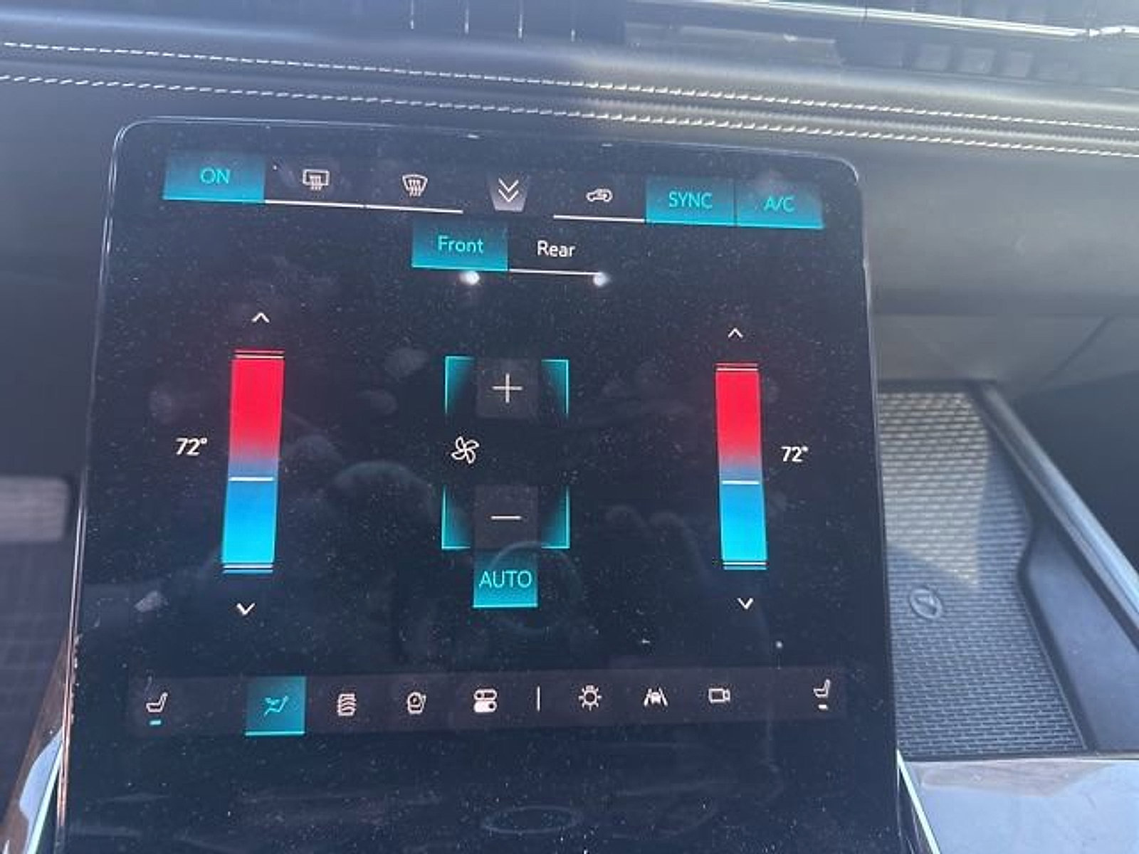 Certified 2025 Cadillac Escalade ESV Sport Platinum image 13