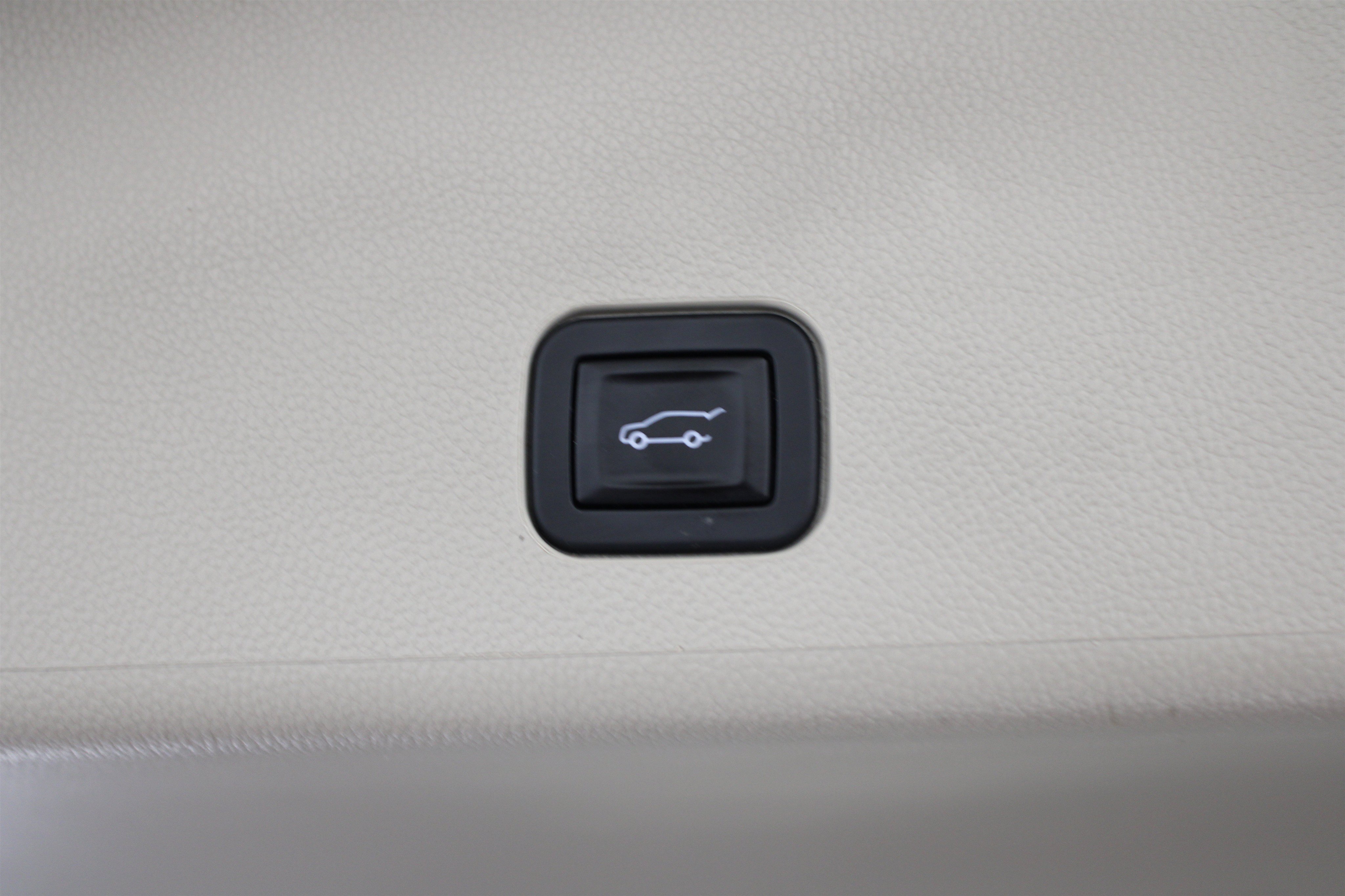 Used 2012 Cadillac SRX Performance FWD image 25