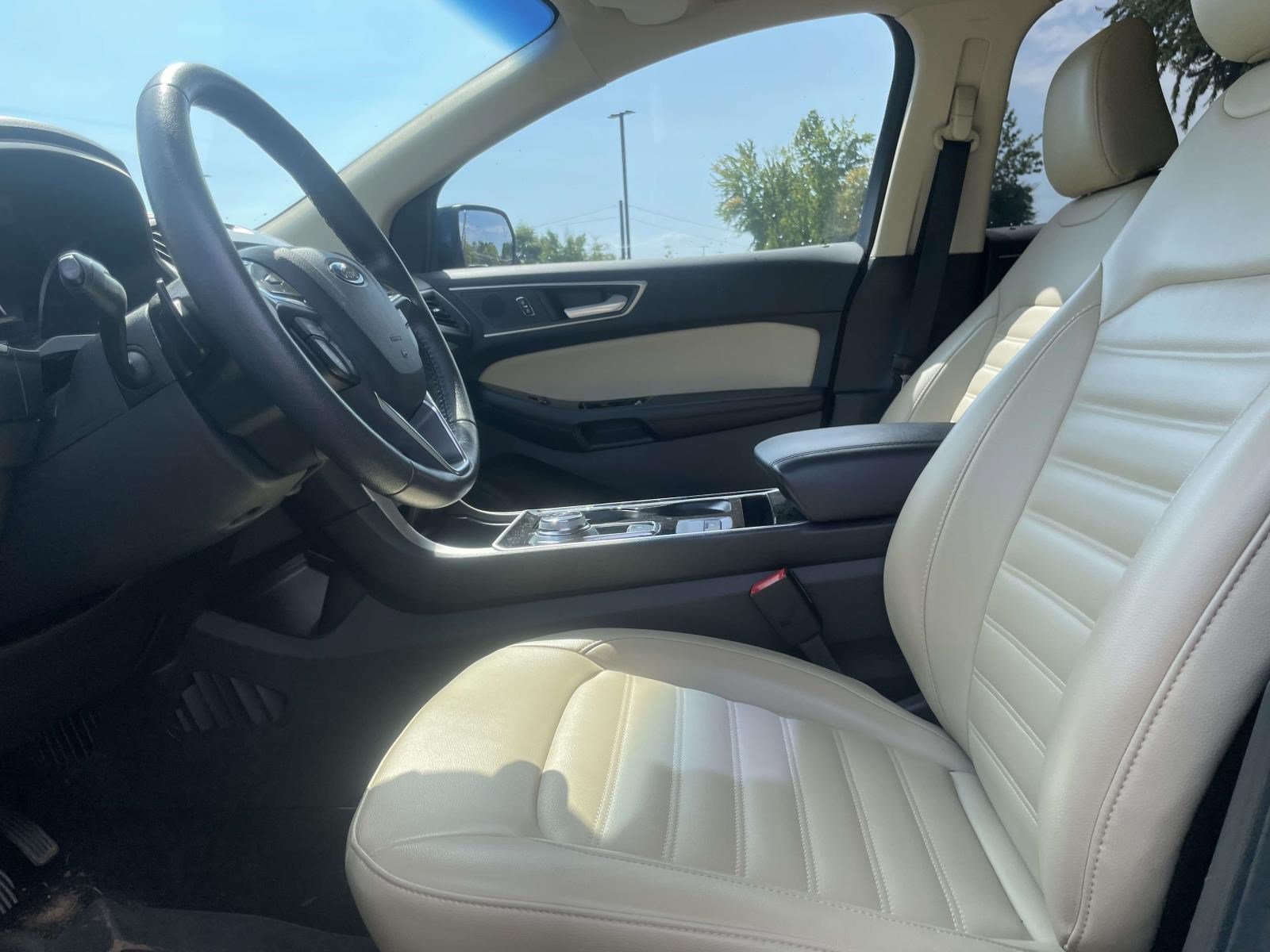 Used 2020 Ford Edge SEL w/ Convenience Package AWD/4WD image 15