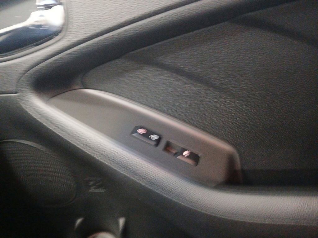 Used 2018 Kia Forte SX image 10