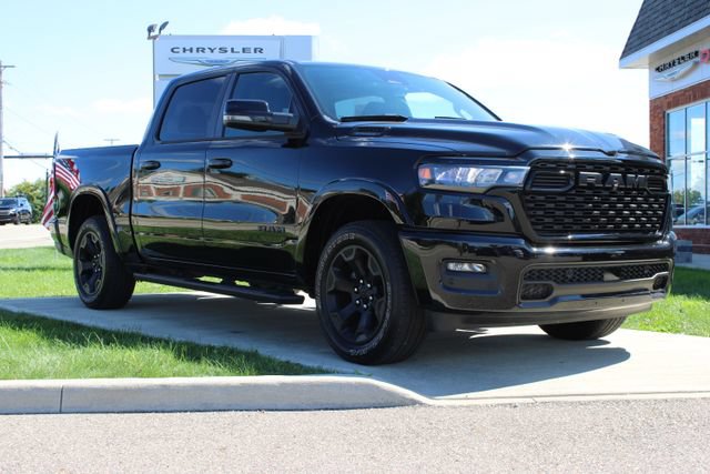 Used 2025 RAM 1500 Big Horn AWD/4WD image 3