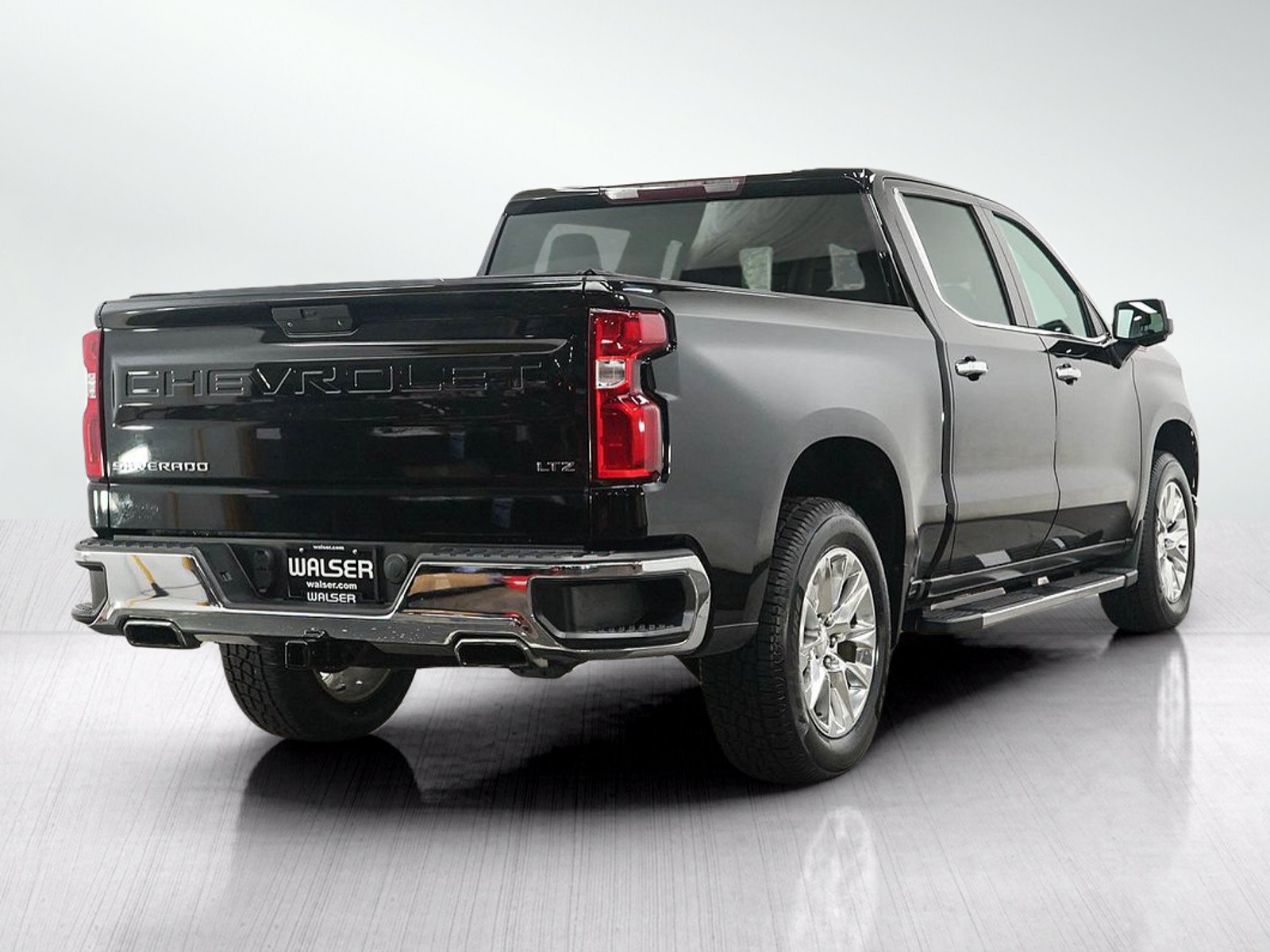 Used 2019 Chevrolet Silverado 1500 LTZ AWD/4WD image 5
