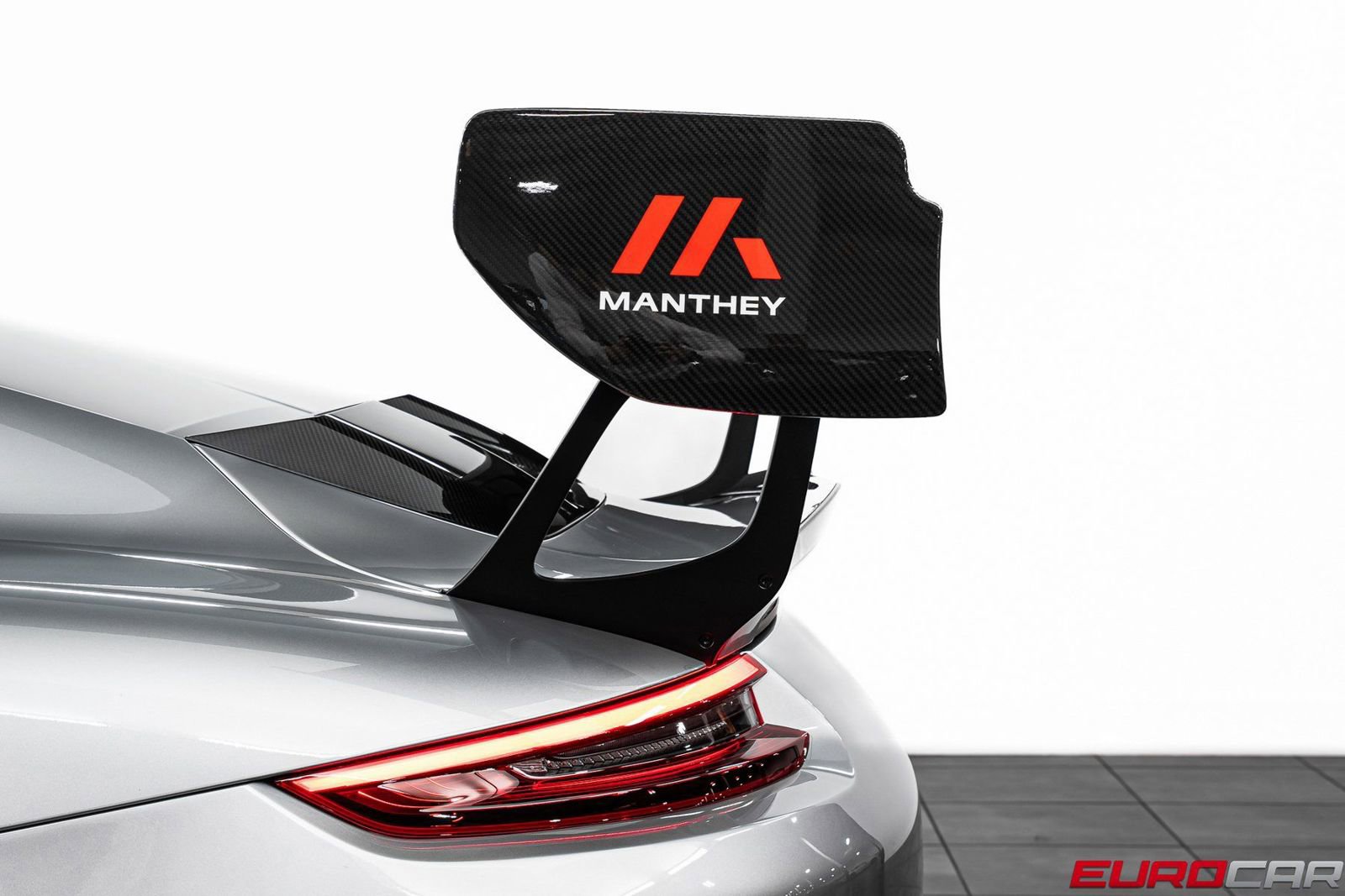 Used 2019 Porsche 911 GT2 RS image 28