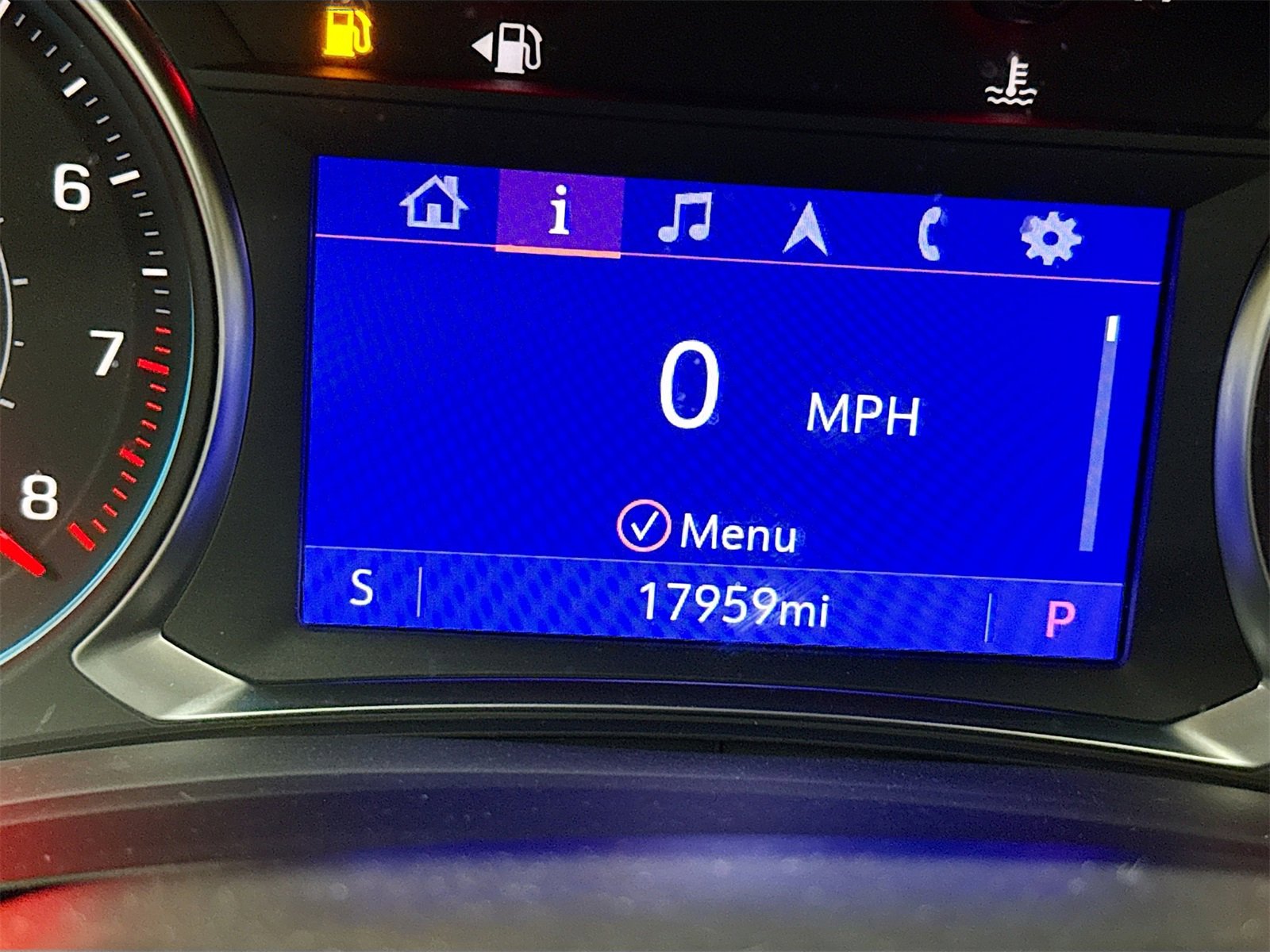 Used 2023 Chevrolet Traverse RS w/ LPO, Floor Liner Package image 12