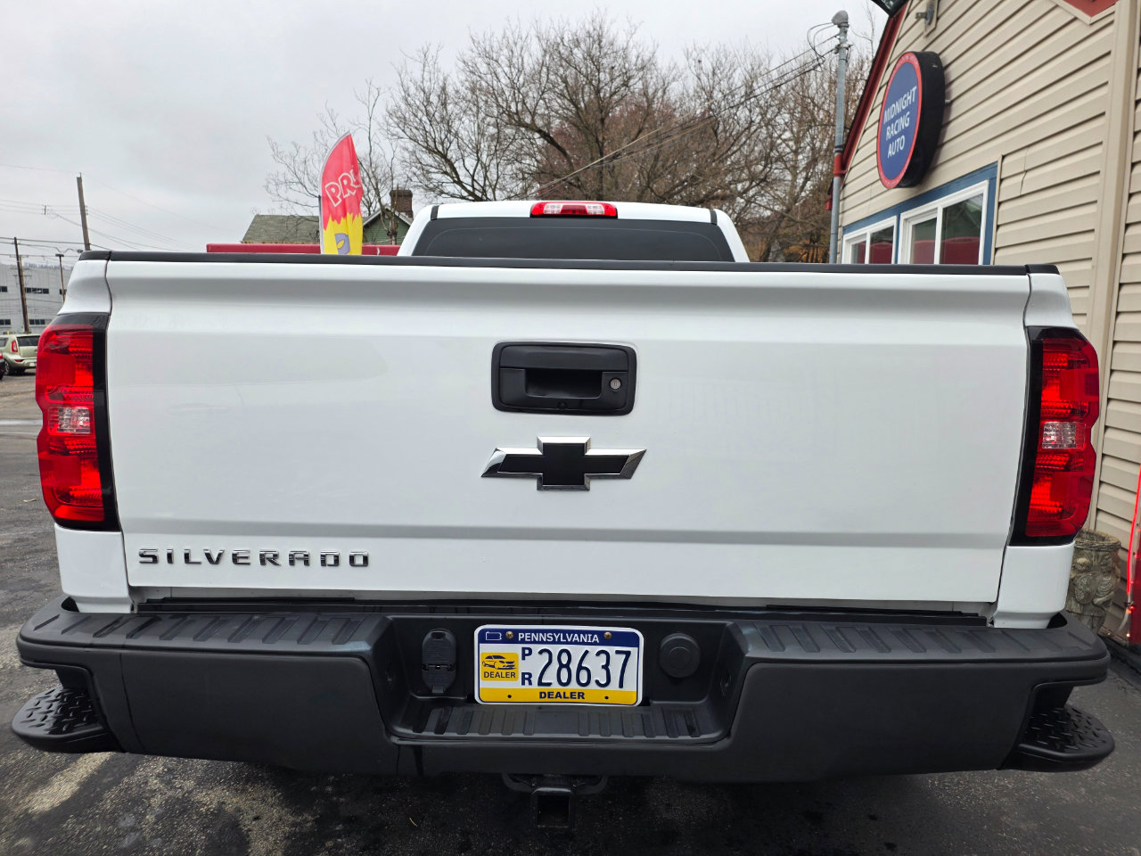 Used 2018 Chevrolet Silverado 1500 W/T w/ Trailering Package image 4