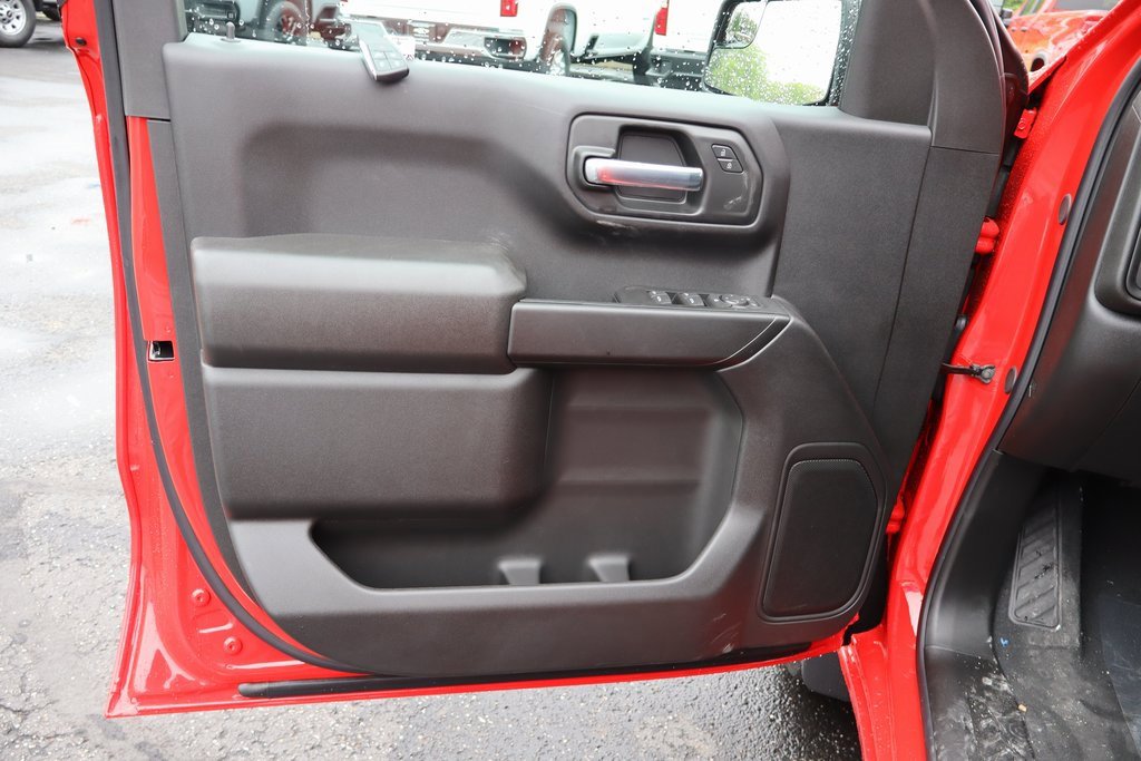 New 2025 Chevrolet Silverado 1500 Custom w/ Rally Edition image 3