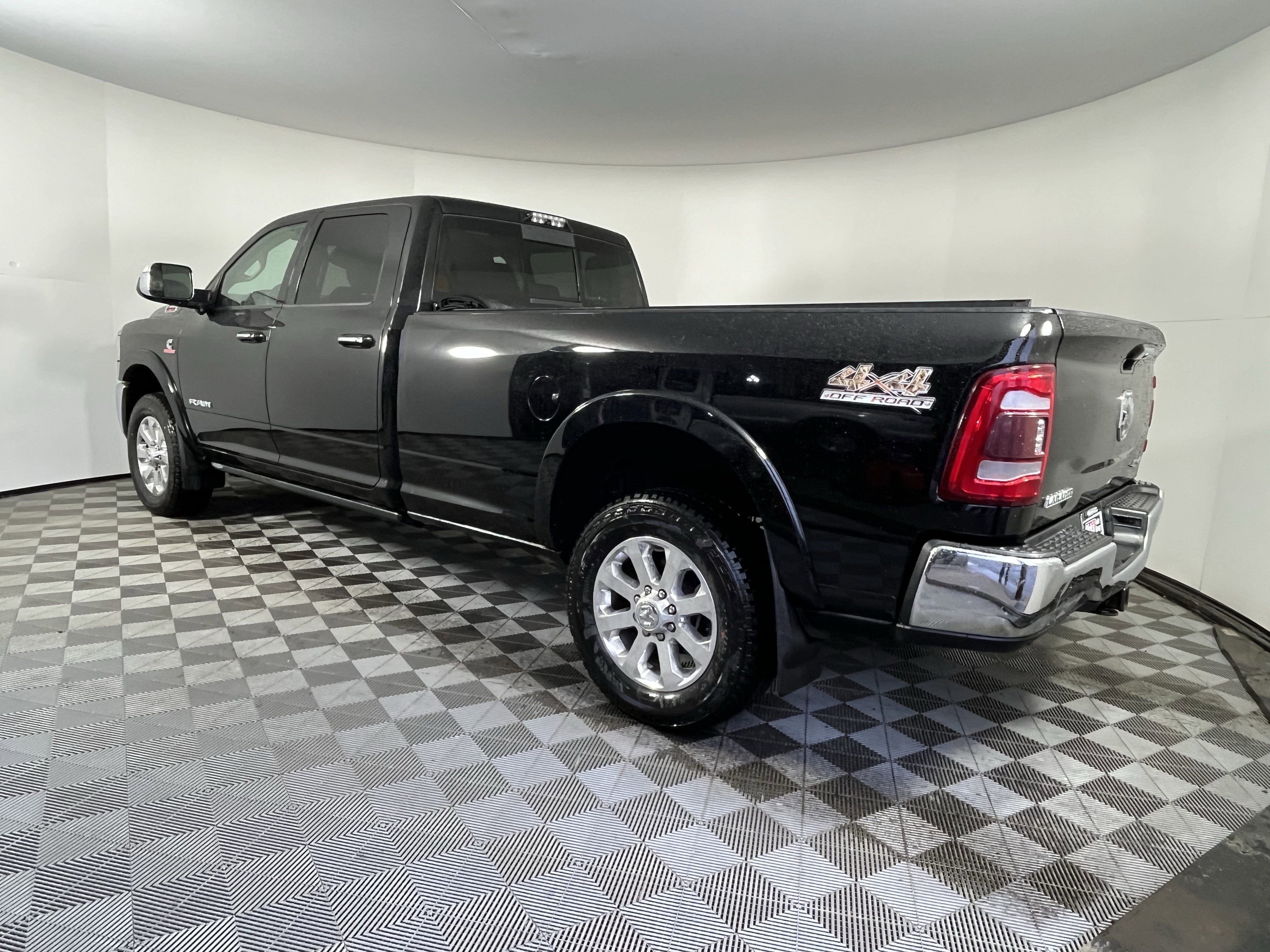 Used 2020 RAM 3500 Laramie image 3