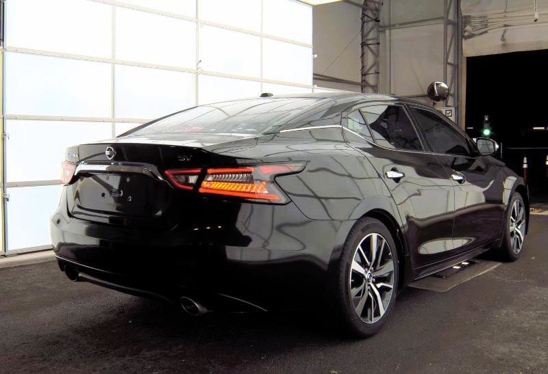 Used 2019 Nissan Maxima 3.5 SV w/ Floor Mat Group FWD image 3