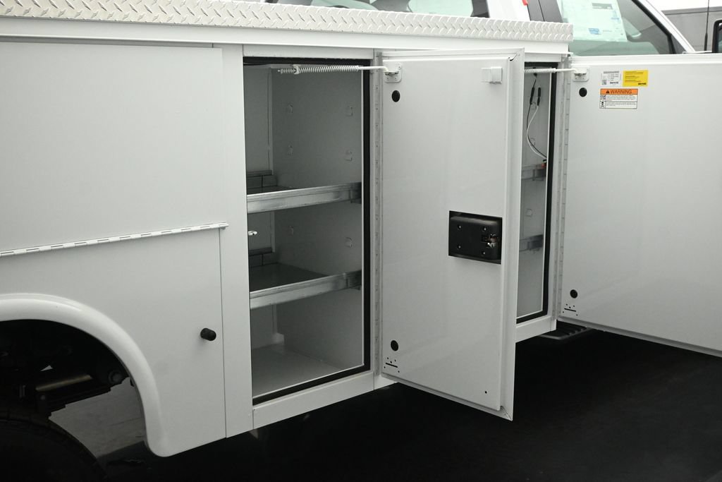 New 2026 Ford F550 2WD Regular Cab Super Duty image 24