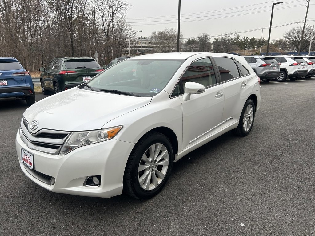 Used 2015 Toyota Venza XLE image 2