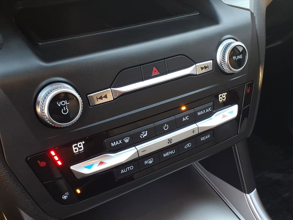 Certified 2020 Ford Explorer XLT w/ Equipment Group 202A image 23